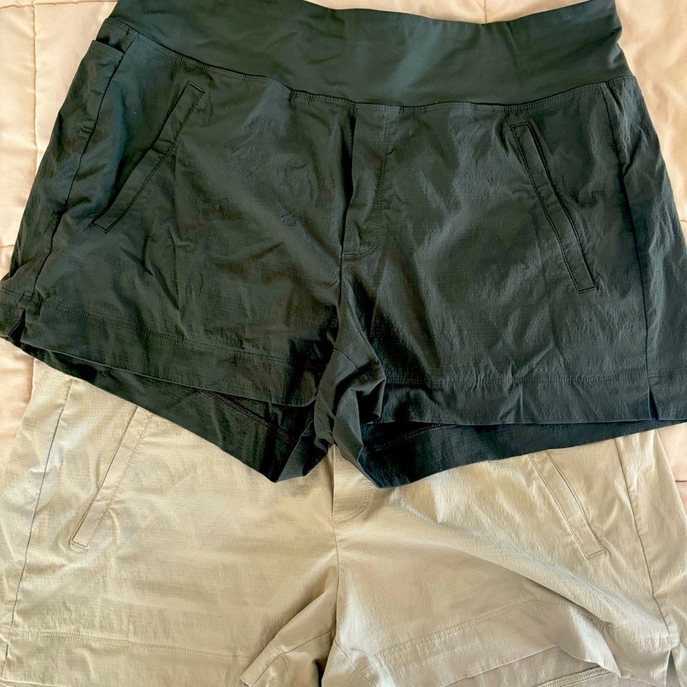 Bundle of Athleta trekkie north jogger shorts